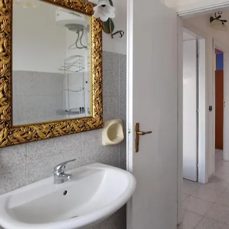 Cozy In With Wifi Apartment